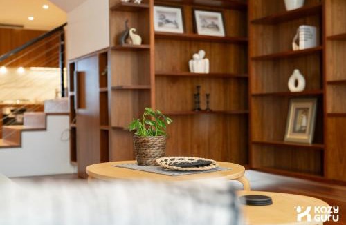 Waterloo Apartment | KozyGuru | Waterloo| Modern 2Level 2BR Apt Parking