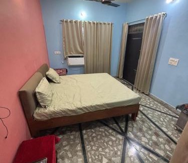 Jhansi House | Krishna Home Stay