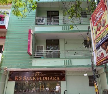 Varanasi Hotel | Ks Sankuldhara