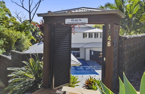 North Avoca House | KU DE TA | Pool , Spacious Home | Accom Holidays