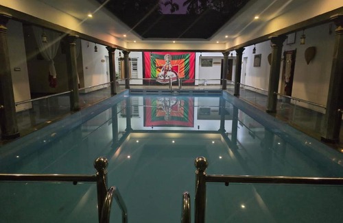 Kothamangalam House | Kudajadri Heritage Pool Homestay Kothamangalam