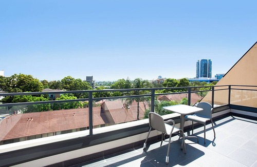 Crows Nest Apartment | KULA - Premium Studio Apartment