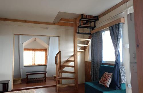 Kurseong House | Kurseong Kothee Homestay