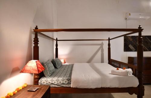 White Town Bed & Breakfast | La Closerie - Bay of Bengal