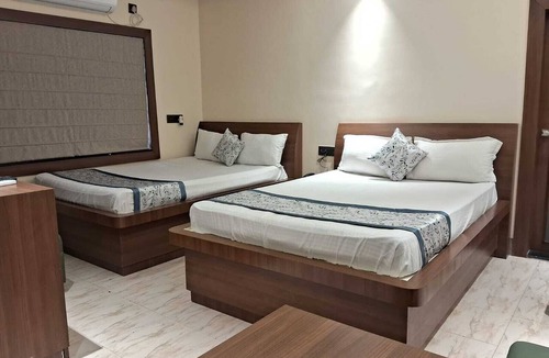Tarapith Hotel | la mishika