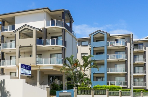 Redcliffe Hotel | La Vida on Anzac