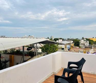 White Town House | La Villa Marseille