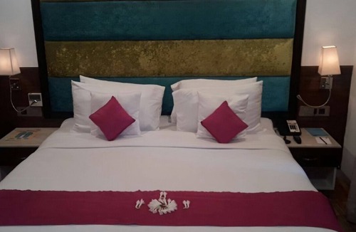 Royapettah Hotel | La Woods Hotel