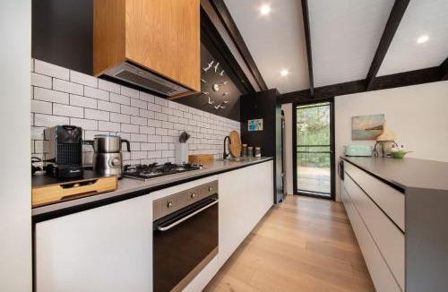 Flinders House | Lady Abigail in Flinders