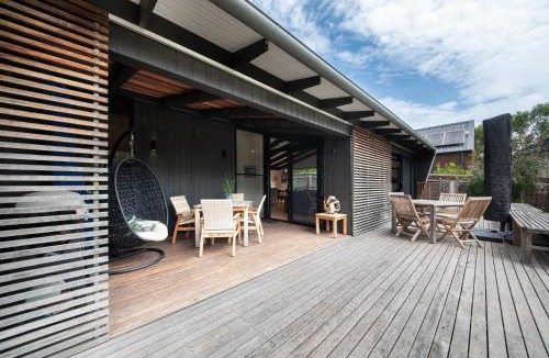 Flinders House | Lady Abigail in Flinders