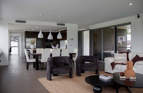 Broadbeach Waters House | Laguna by Khove