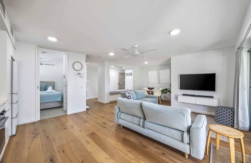 Mooloolaba Apartment | Lahaina 9 Beach Access 60 Seconds