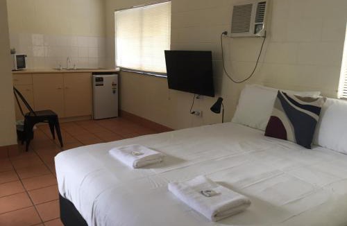 Cairns Central Business District Hotel | Lake Central Cairns