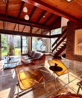 Budgewoi House | Lake front, Mid-century house with sauna 2