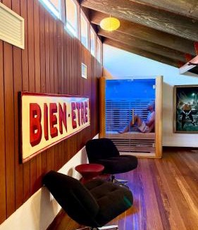 Budgewoi House | Lake front, mid-century house with sauna 3