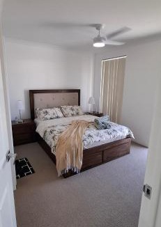 Champion Lakes House | Lake side Master Room