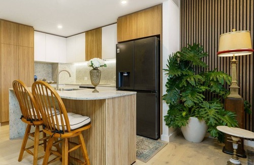 Canberra Apartment | Lakefront Modern Luxury - Paris Meets Canberra