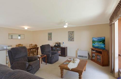 Dalmeny Apartment | Lakesea Unit on Mort
