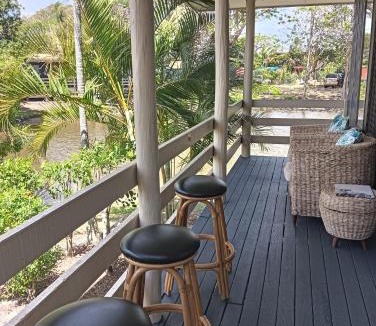 Urangan Apartment | Lakeside Views