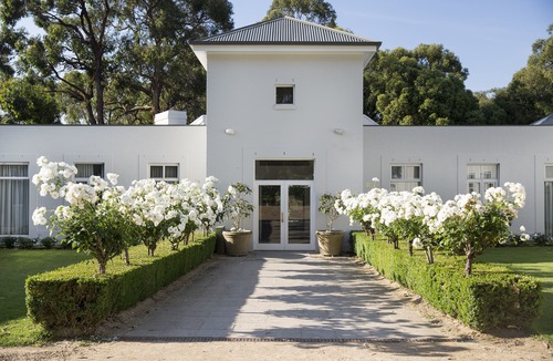 Red Hill Hotel | Lancemore Lindenderry Red Hill