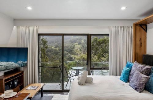 Thredbo Apartment | Lantern 05 - Balcony