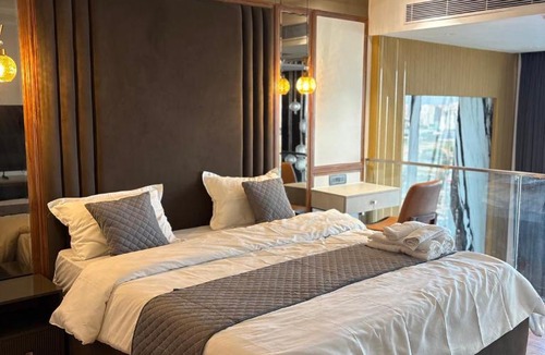 Gurugram Apartment | Lapstay LOFT0812 Duplex City View