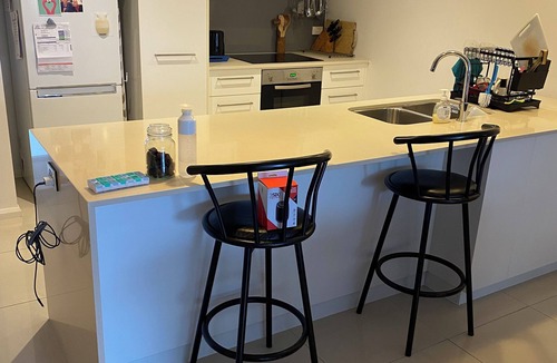 Coffs Harbour Apartment | Large 3x bedroom apartment directly opposite beach. Very comfortable and cosy.