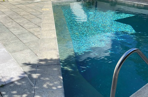 Coffs Harbour Apartment | Large 3x bedroom apartment directly opposite beach. Very comfortable and cosy.