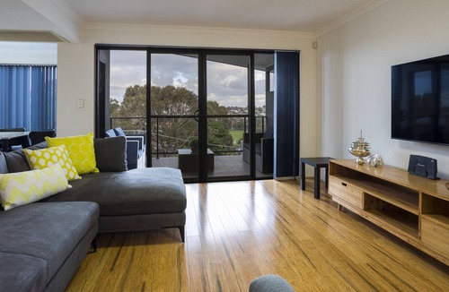 Scarborough House | Large Modern Home close to Scarborough Beach