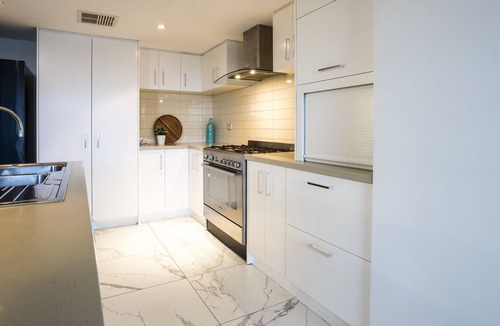 Scarborough House | Large Modern Home close to Scarborough Beach