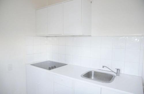 Sunnybank Hills House | Large private one bedroom unit