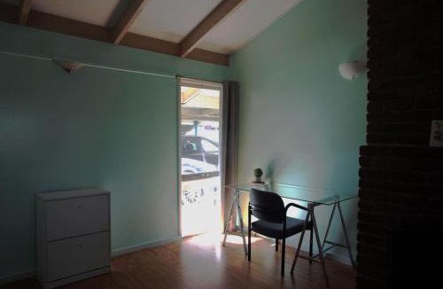 Sunnybank Hills House | Large private one bedroom unit