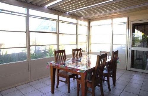 Sunnybank Hills House | Large private one bedroom unit
