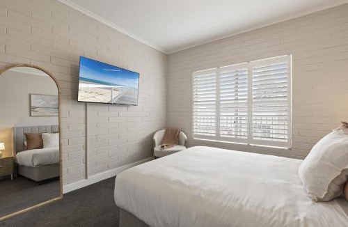 Largs Bay Apartment | Largs Bay Bliss, 2 Bedroom Beachside Retreat