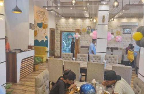 Patna Hotel | Laxmi Kantam Vatika
