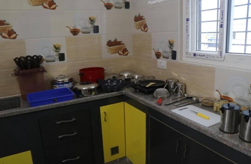 Tirupati Apartment | Leo Home Stay #4