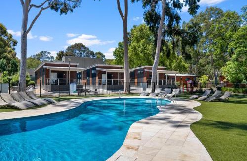 Vale Park Resort | Levi Adelaide Holiday Park