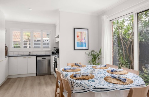 Aspendale House | Lilly Belle - double-storey townhouse