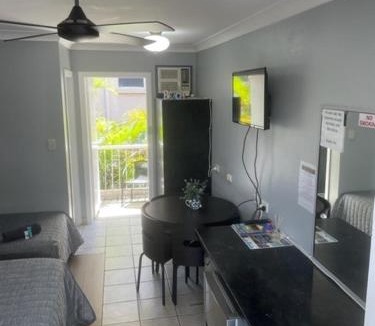 Labrador Hotel | Limassol Motel