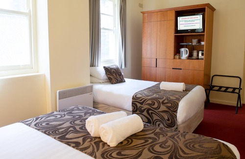 Beechworth Hotel | Linaker Art Deco Motel