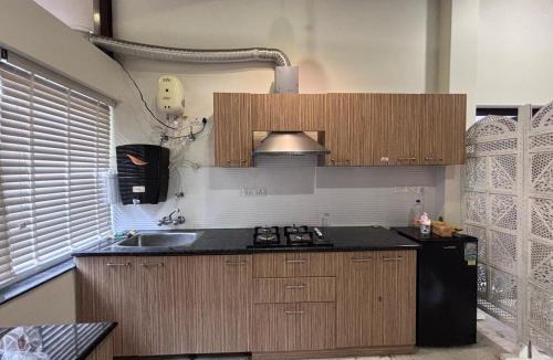 Shyamkhet Bed & Breakfast | little penthouse