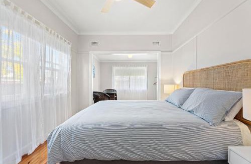 Narooma House | Location, Location, Location ! The Light House Cottage Narooma