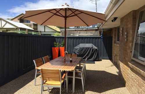 Rye Villa | Location Location Rye - (Beachfront accommodation)