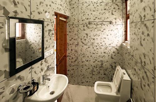 Gunehr Hostel | Logbaag Stays Bir