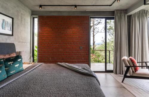 Huligal Villa | LohonoStays Amani Villa 12A