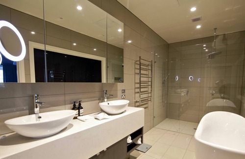 Lorne Hotel | Lorne Hotel