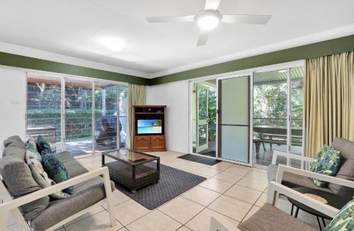 Point Lookout Apartment | Los Nidos Unit 3