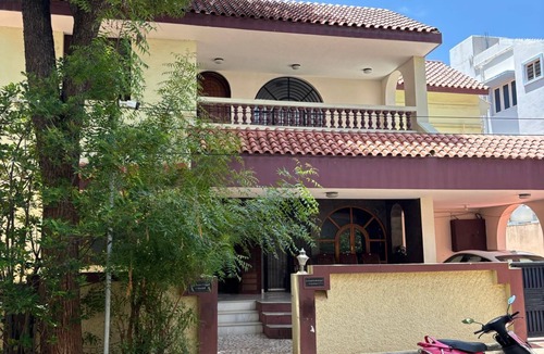 Madurai House | Lovely 4-bedroom house with AC in Madurai