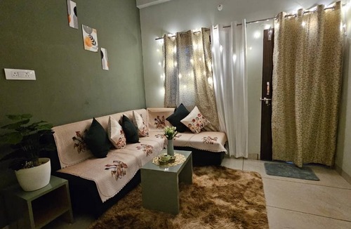 Indore Apartment | Luxe 1BHK Studio Apartment - Voyra Stays