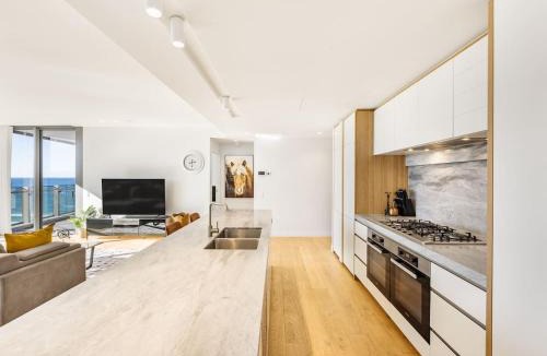 Broadbeach Apartment | Luxe Broadbeach Escape 4BR with Ocean Views and Pool